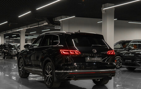 Volkswagen Touareg III, 2020 год, 5 950 000 рублей, 4 фотография