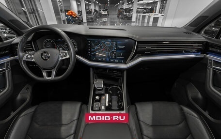 Volkswagen Touareg III, 2020 год, 5 950 000 рублей, 8 фотография