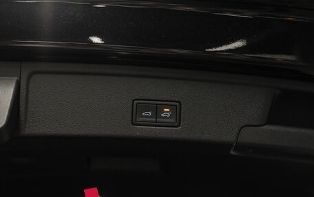 Volkswagen Touareg III, 2020 год, 5 950 000 рублей, 27 фотография