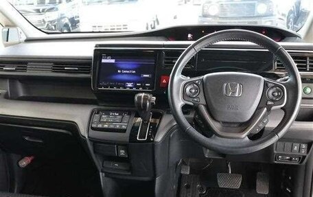 Honda Stepwgn IV, 2019 год, 1 690 007 рублей, 9 фотография