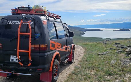 Mitsubishi Delica IV, 1997 год, 2 200 000 рублей, 2 фотография