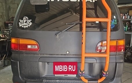 Mitsubishi Delica IV, 1997 год, 2 200 000 рублей, 7 фотография