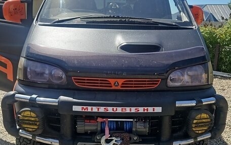 Mitsubishi Delica IV, 1997 год, 2 200 000 рублей, 6 фотография