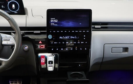 Hyundai Staria, 2022 год, 5 622 000 рублей, 8 фотография