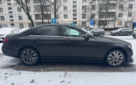 Mercedes-Benz E-Класс, 2019 год, 2 050 000 рублей, 11 фотография