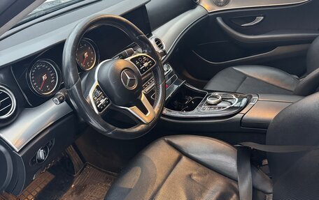 Mercedes-Benz E-Класс, 2019 год, 2 050 000 рублей, 14 фотография