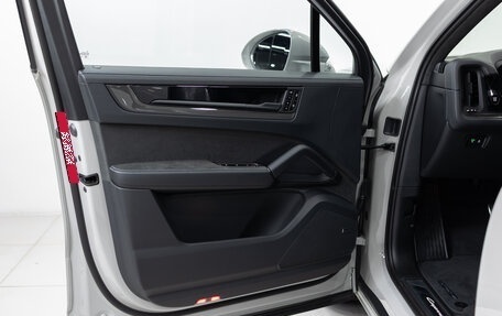Porsche Cayenne III, 2025 год, 24 490 000 рублей, 8 фотография