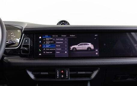 Porsche Cayenne III, 2025 год, 24 490 000 рублей, 23 фотография