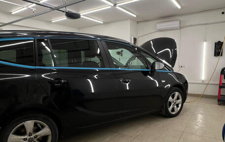 Opel Zafira C рестайлинг, 2012 год, 890 000 рублей, 2 фотография