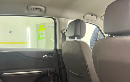 Opel Zafira C рестайлинг, 2012 год, 890 000 рублей, 8 фотография