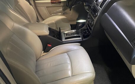 Chrysler 300C II, 2006 год, 1 200 000 рублей, 7 фотография