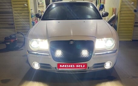 Chrysler 300C II, 2006 год, 1 200 000 рублей, 2 фотография