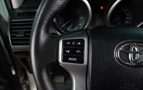 Toyota Land Cruiser Prado 150 рестайлинг 2, 2014 год, 3 199 000 рублей, 23 фотография