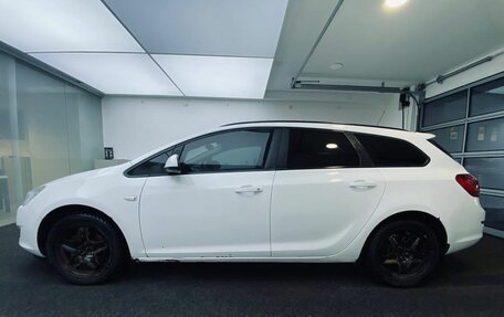 Opel Astra J, 2012 год, 650 000 рублей, 10 фотография