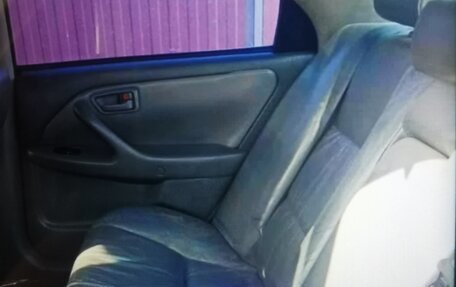 Toyota Camry, 1996 год, 300 000 рублей, 3 фотография