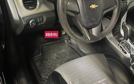 Chevrolet Cruze II, 2014 год, 800 000 рублей, 9 фотография