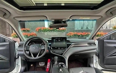 Toyota Camry, 2022 год, 2 390 000 рублей, 6 фотография