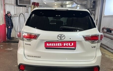 Toyota Highlander III, 2014 год, 3 000 000 рублей, 3 фотография