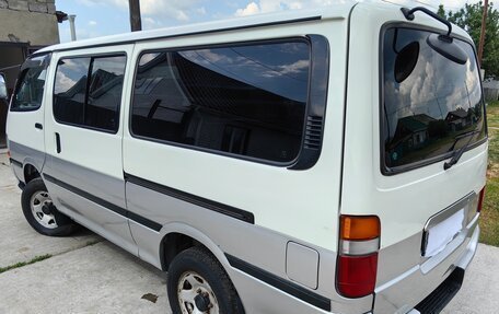 Toyota HiAce H100, 1999 год, 1 050 000 рублей, 3 фотография