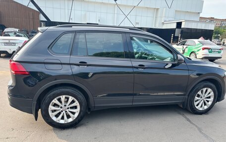 Volkswagen Tiguan II, 2020 год, 2 500 000 рублей, 3 фотография