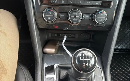 Volkswagen Tiguan II, 2020 год, 2 500 000 рублей, 18 фотография