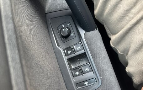 Volkswagen Tiguan II, 2020 год, 2 500 000 рублей, 12 фотография