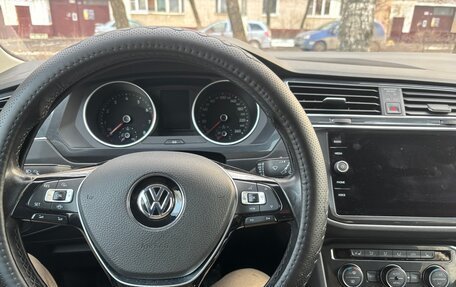 Volkswagen Tiguan II, 2020 год, 2 500 000 рублей, 16 фотография