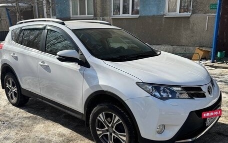 Toyota RAV4, 2014 год, 2 410 000 рублей, 6 фотография