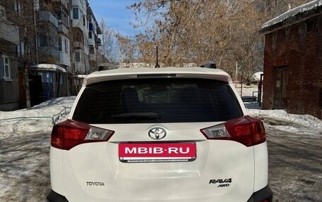 Toyota RAV4, 2014 год, 2 410 000 рублей, 4 фотография