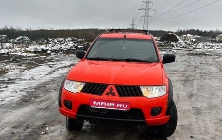 Mitsubishi Pajero Sport II рестайлинг, 2013 год, 2 500 000 рублей, 3 фотография