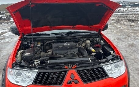 Mitsubishi Pajero Sport II рестайлинг, 2013 год, 2 500 000 рублей, 17 фотография