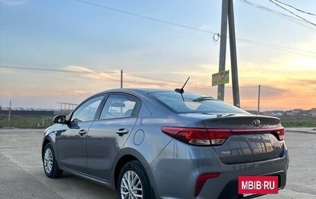 KIA Rio IV, 2018 год, 1 580 000 рублей, 3 фотография