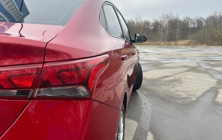 Hyundai Solaris II рестайлинг, 2021 год, 1 830 000 рублей, 6 фотография