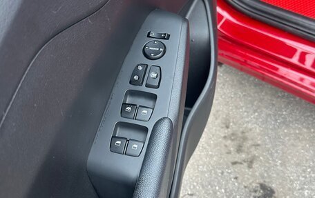 Hyundai Solaris II рестайлинг, 2021 год, 1 830 000 рублей, 12 фотография