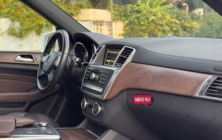 Mercedes-Benz M-Класс, 2013 год, 3 790 000 рублей, 33 фотография