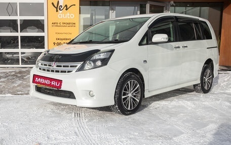 Toyota ISis I, 2010 год, 998 000 рублей, 2 фотография