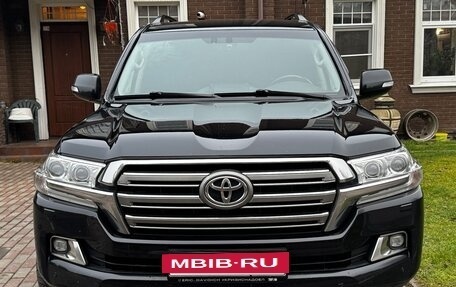 Toyota Land Cruiser 200, 2019 год, 6 700 000 рублей, 5 фотография