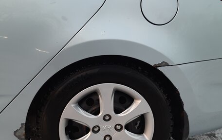 Hyundai Solaris II рестайлинг, 2011 год, 850 000 рублей, 4 фотография