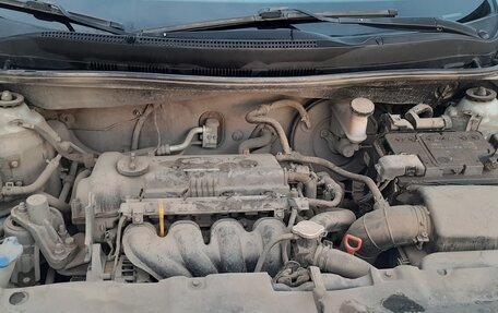 Hyundai Solaris II рестайлинг, 2011 год, 850 000 рублей, 12 фотография