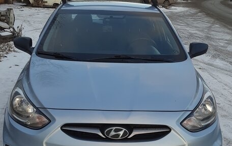 Hyundai Solaris II рестайлинг, 2011 год, 850 000 рублей, 14 фотография