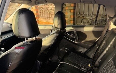 Toyota RAV4, 2011 год, 1 300 000 рублей, 12 фотография