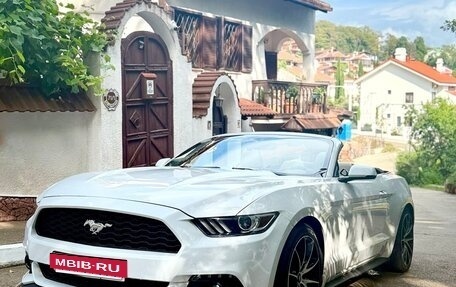 Ford Mustang VI рестайлинг, 2017 год, 2 950 000 рублей, 2 фотография