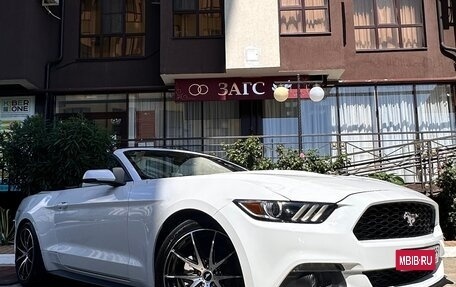 Ford Mustang VI рестайлинг, 2017 год, 2 950 000 рублей, 15 фотография