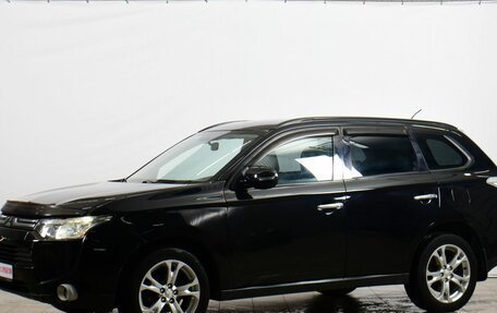 Mitsubishi Outlander III рестайлинг 3, 2012 год, 1 129 000 рублей, 1 фотография