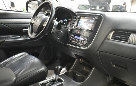 Mitsubishi Outlander III рестайлинг 3, 2012 год, 1 129 000 рублей, 19 фотография