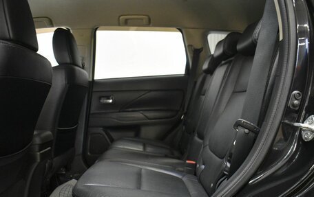 Mitsubishi Outlander III рестайлинг 3, 2012 год, 1 129 000 рублей, 16 фотография