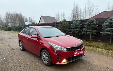 KIA Rio IV, 2021 год, 1 750 000 рублей, 1 фотография