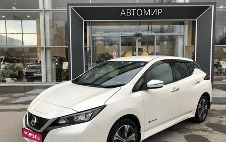Nissan Leaf II, 2018 год, 1 249 000 рублей, 1 фотография