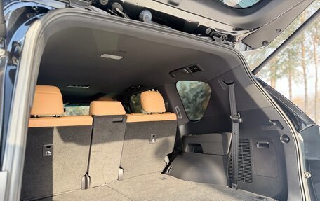 Lexus LX, 2023 год, 14 800 000 рублей, 10 фотография