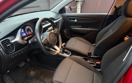 KIA Rio IV, 2021 год, 1 750 000 рублей, 5 фотография